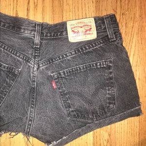Levis • Black Denim Shorts